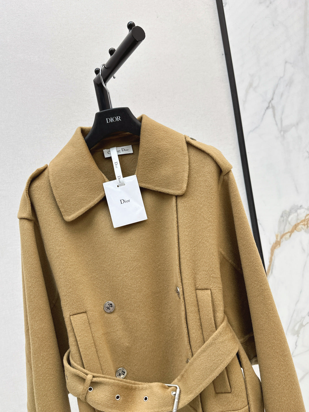 CD 25fw lapel coat