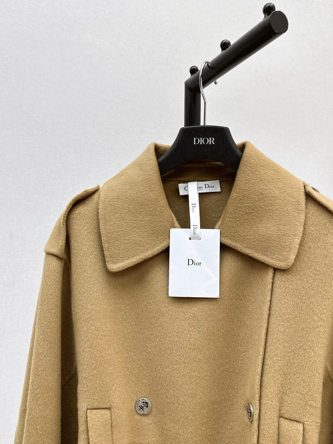 CD 25fw lapel coat