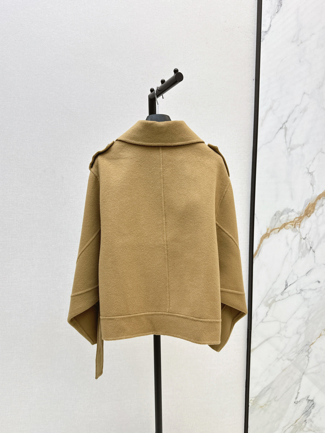 CD 25fw lapel coat