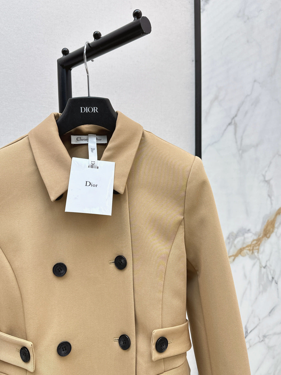 CD 25fw lapel jacket