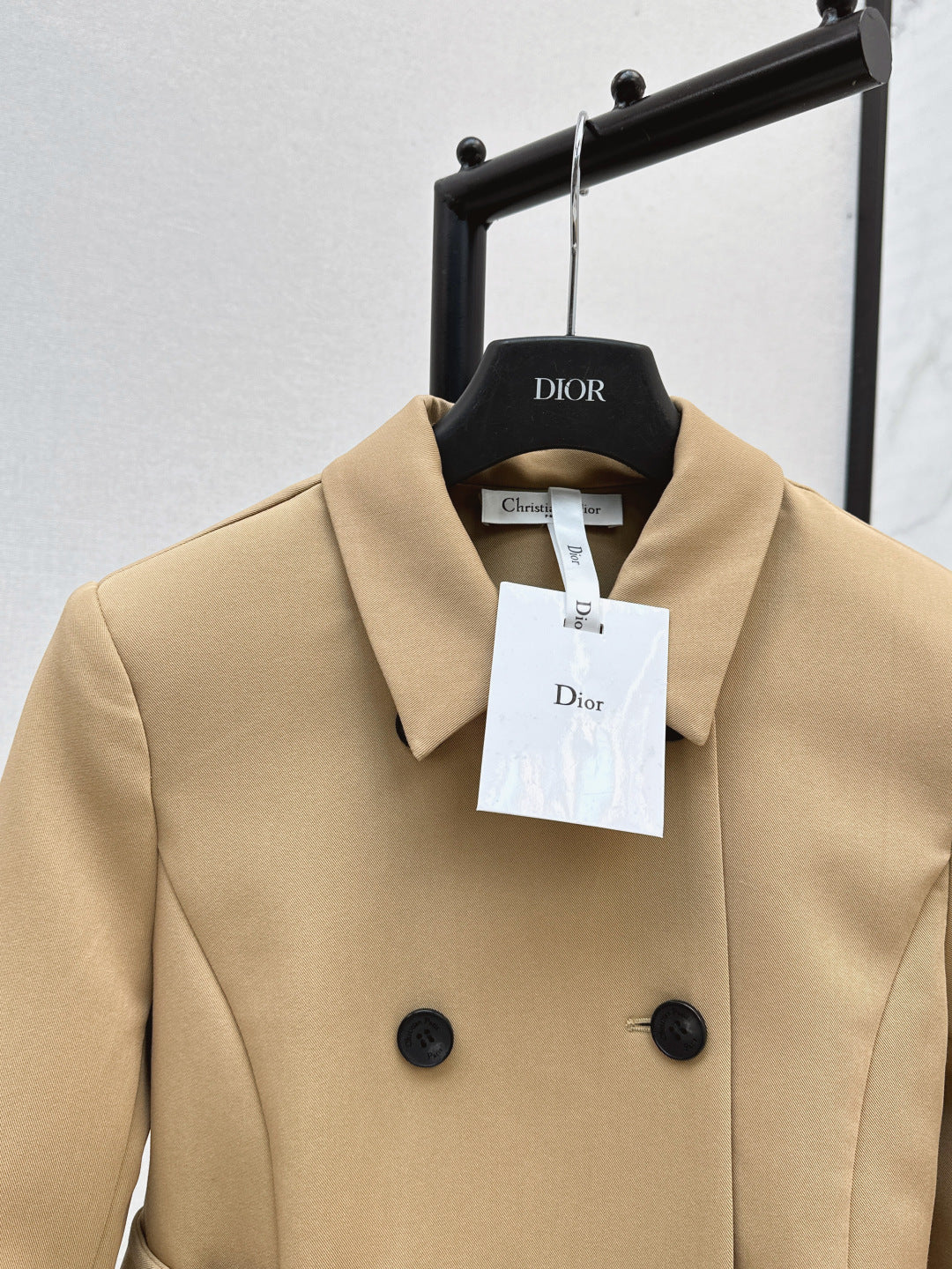 CD 25fw lapel jacket