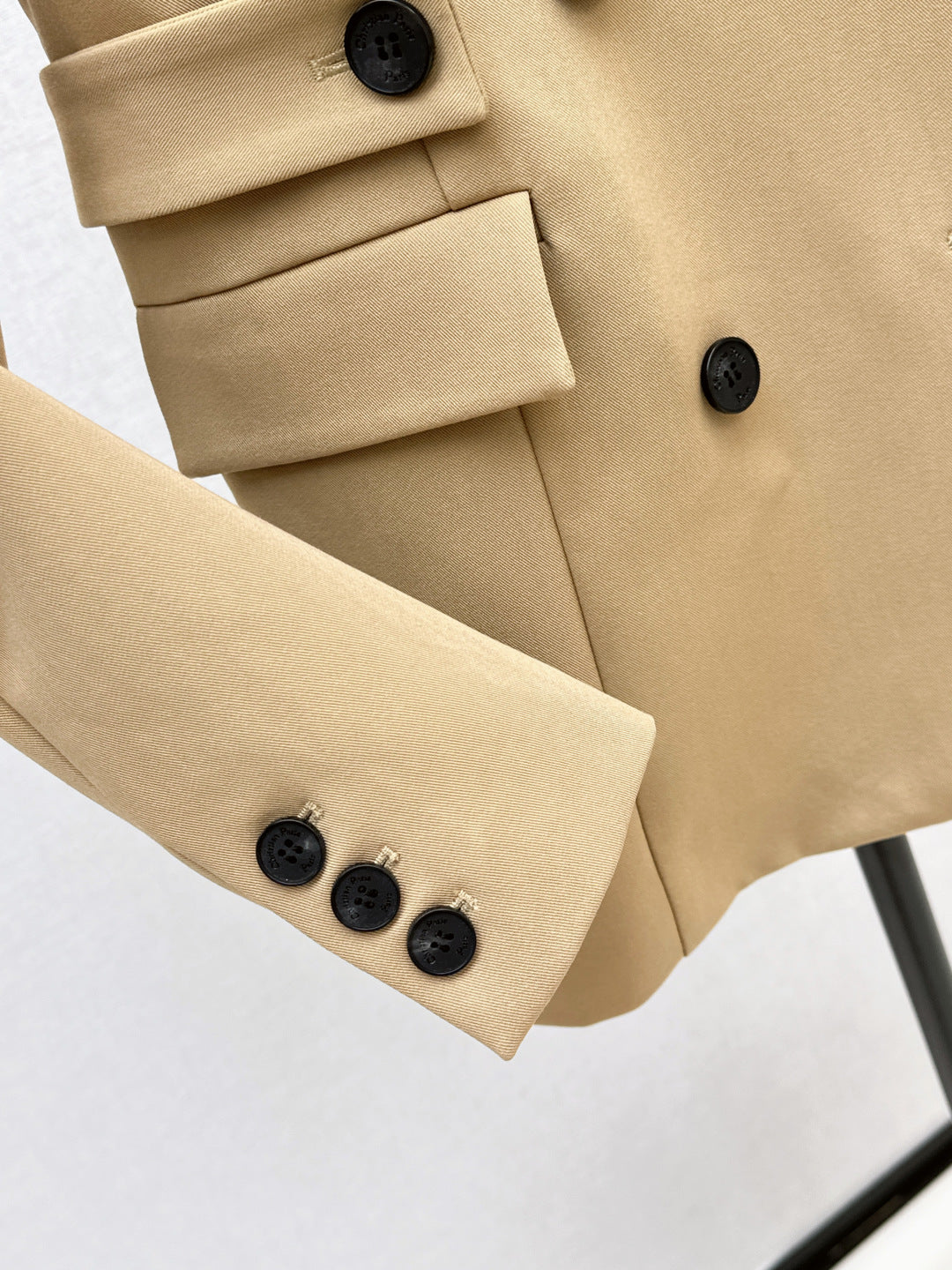 CD 25fw lapel jacket