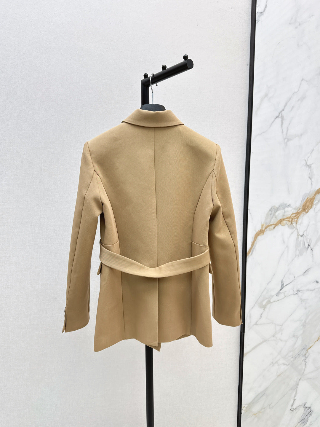 CD 25fw lapel jacket