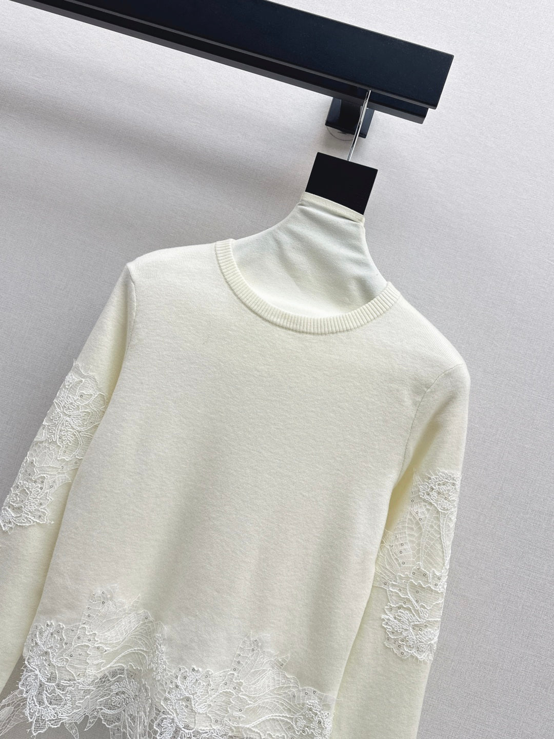 Es 25fw lace sweater