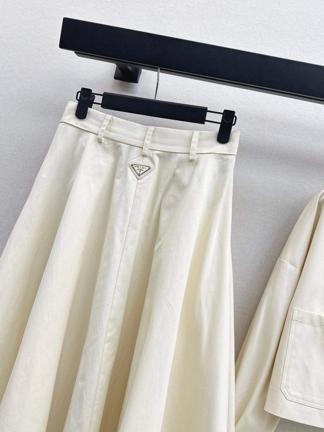 Pra 25fw pleated skirt