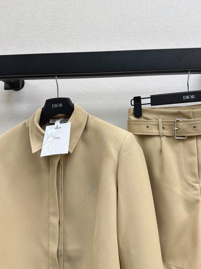 CD 25fw embroidered suit