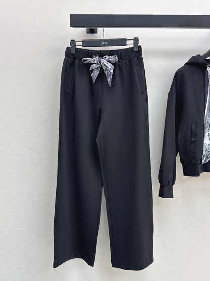 CD 25fw scarf suit