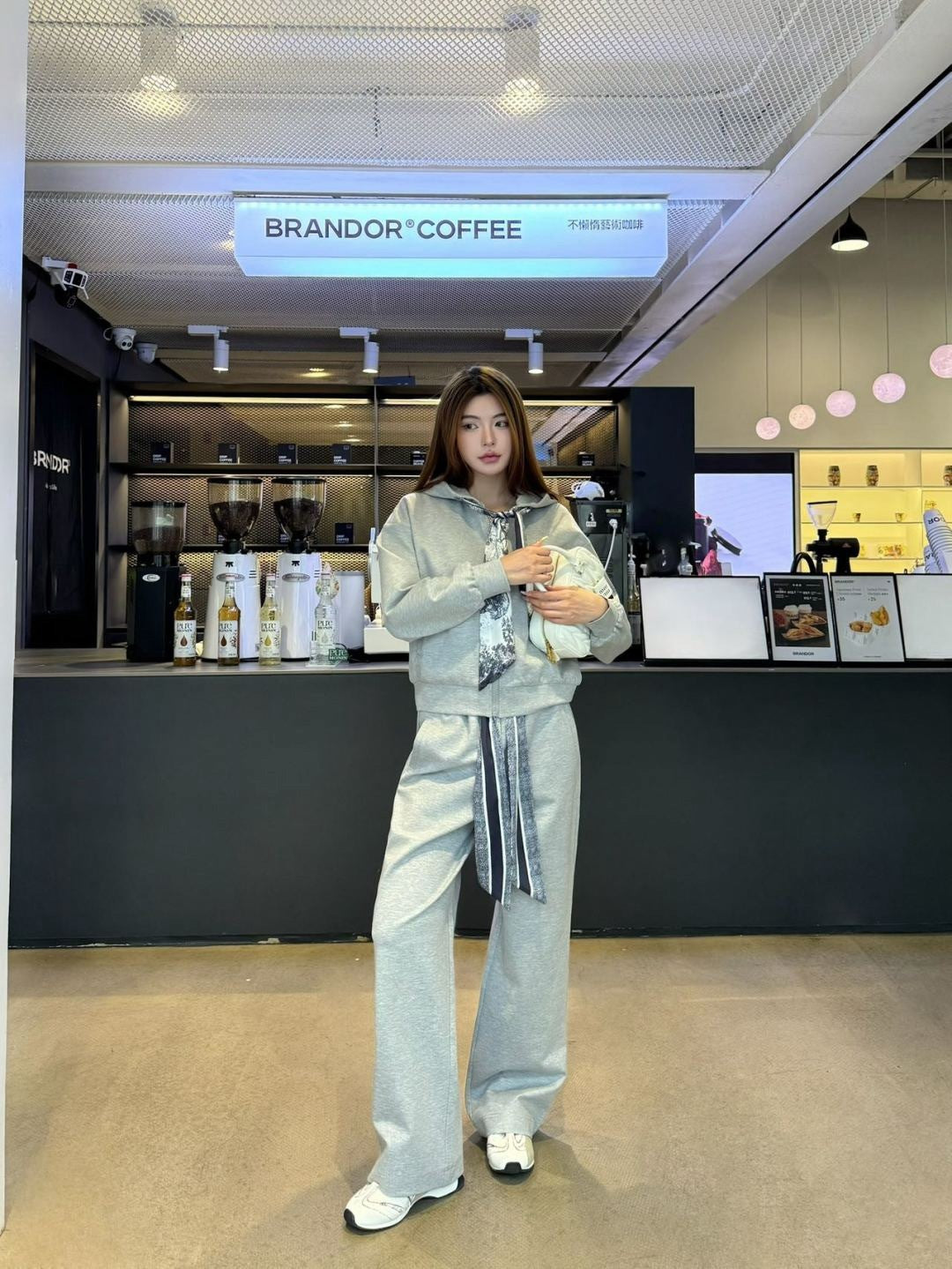 CD 25fw scarf suit