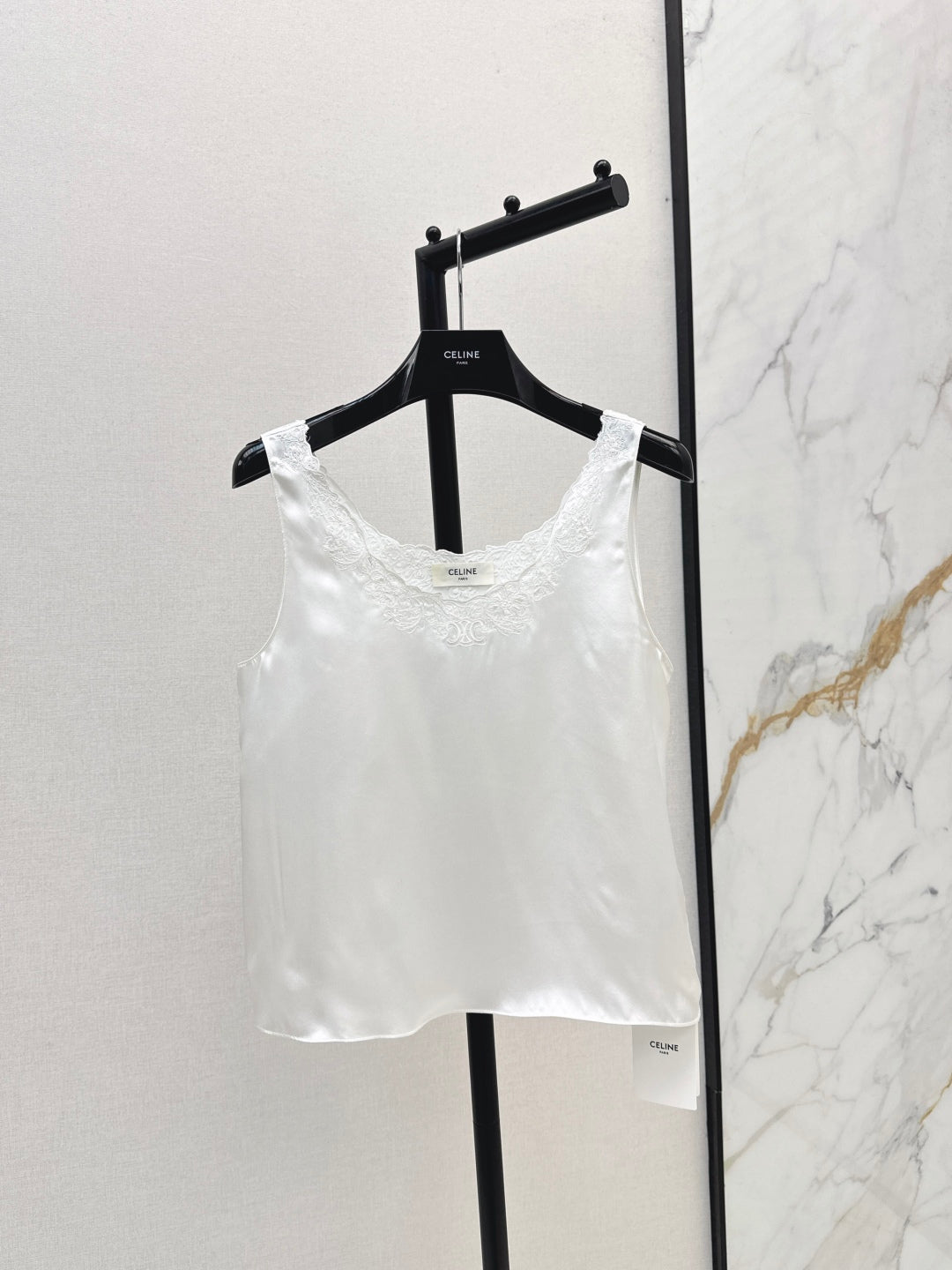 Celi 25fw silk vest