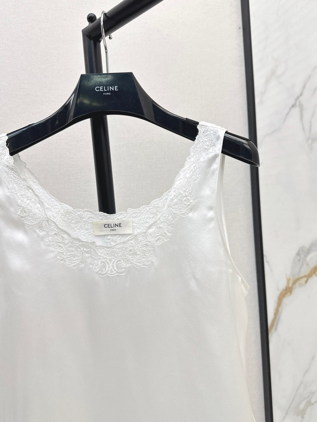 Celi 25fw silk vest
