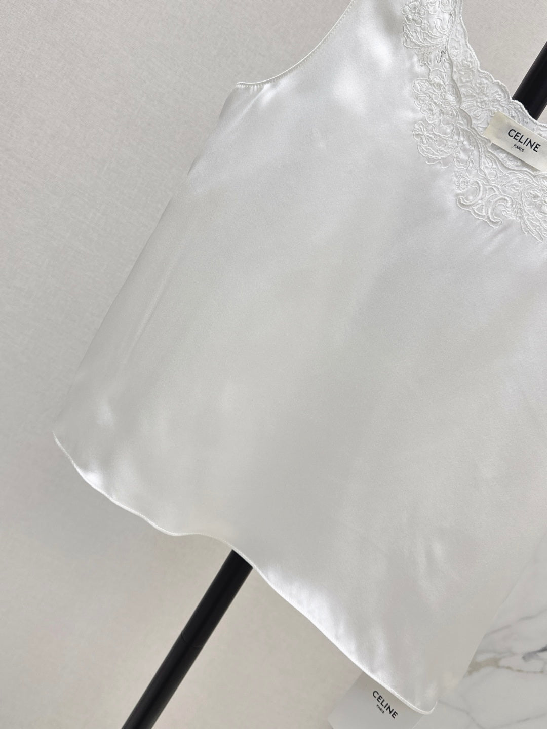Celi 25fw silk vest