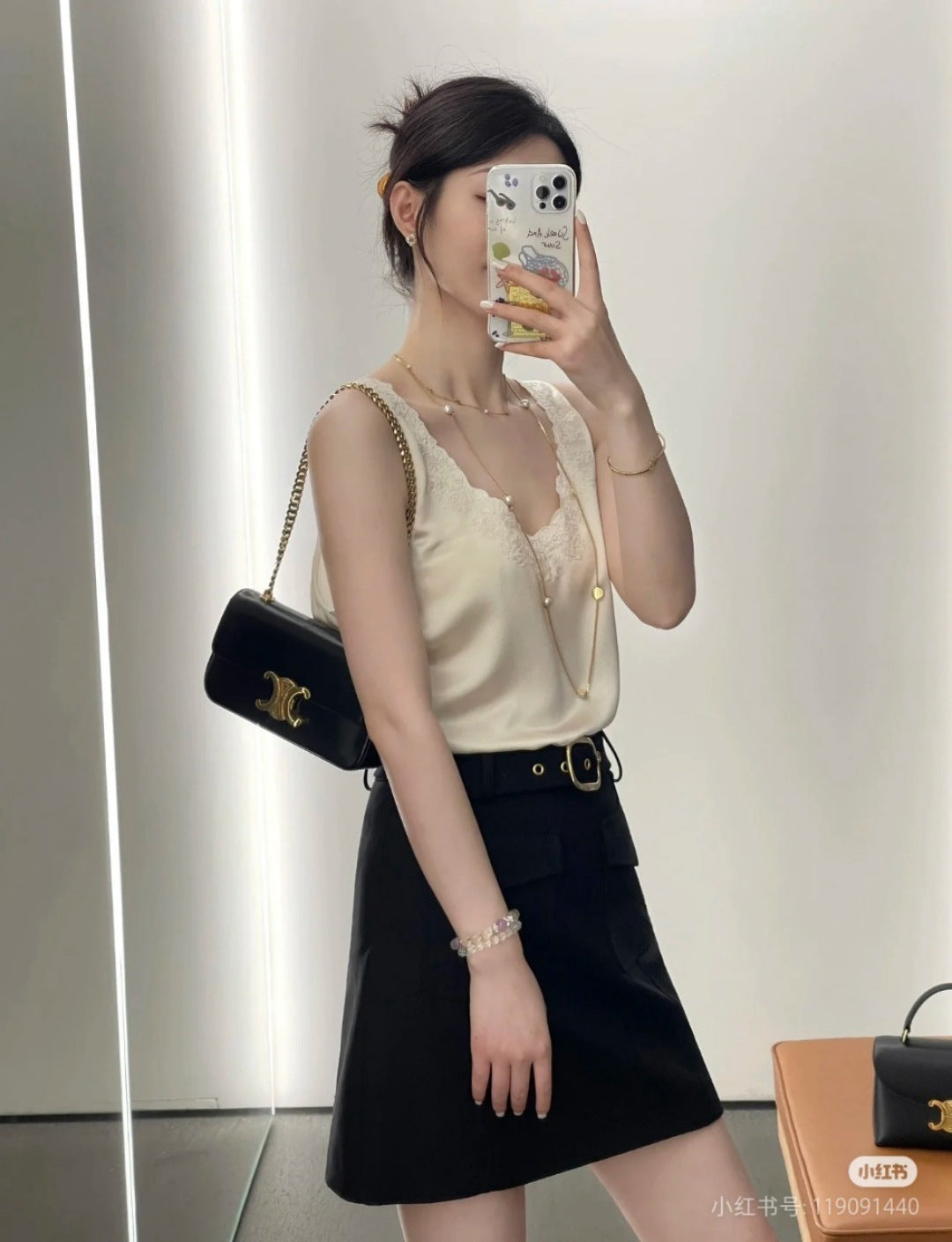 Celi 25fw silk vest