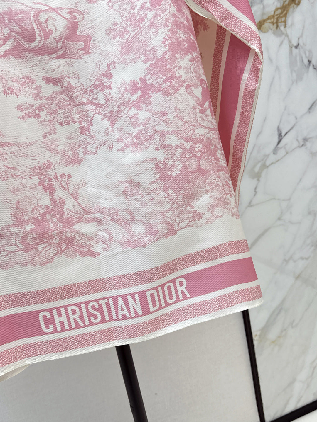 CD 25fw silk cape dress