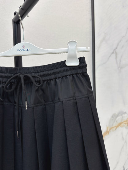 Monc 25fw pleated skirt
