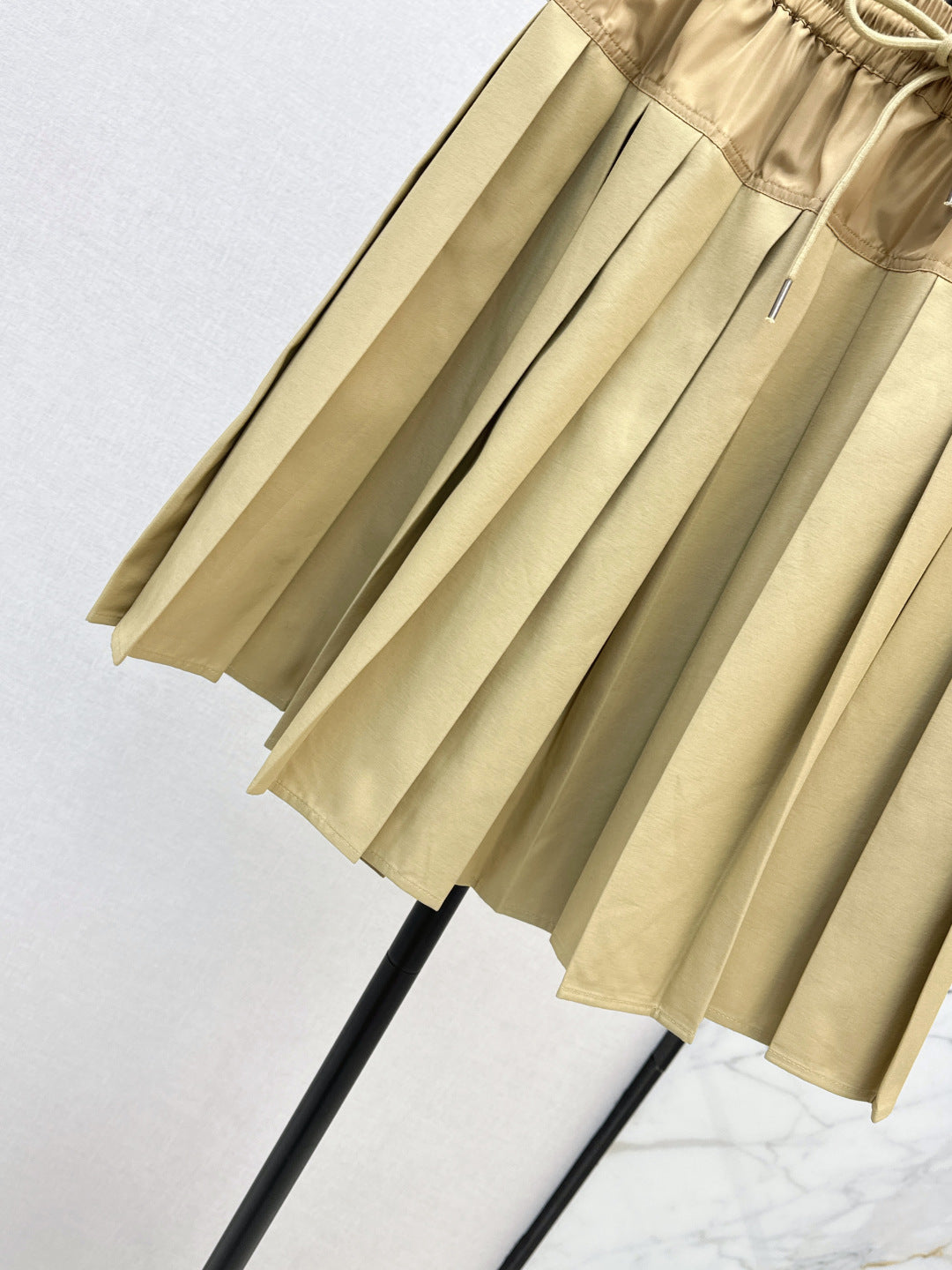 Monc 25fw pleated skirt