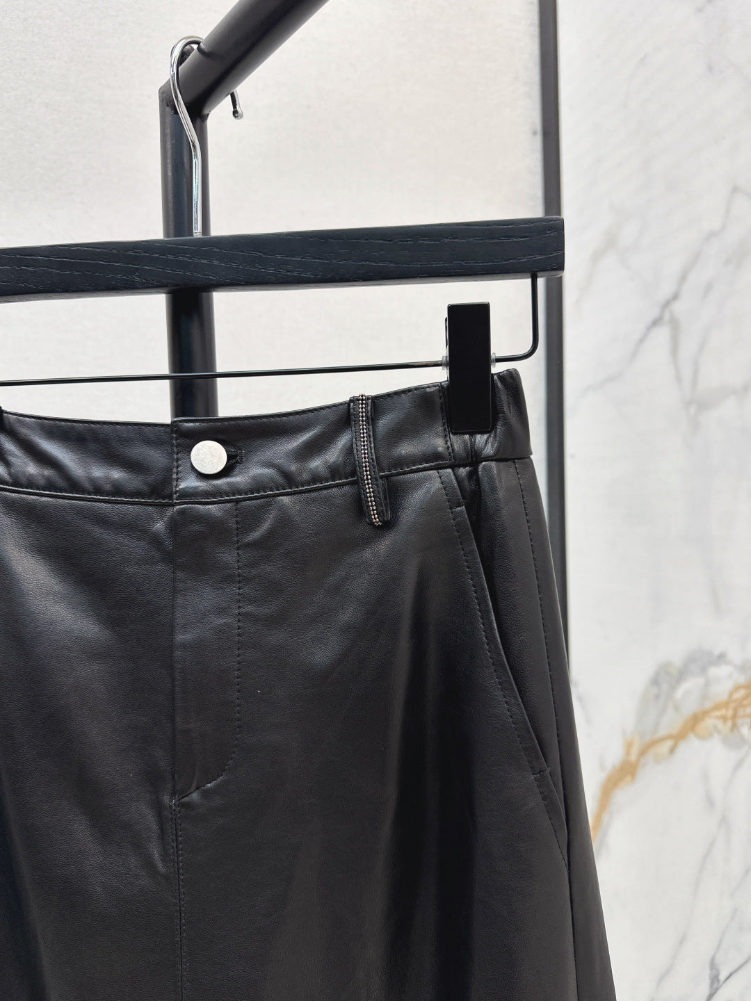 Brune 25fw leather