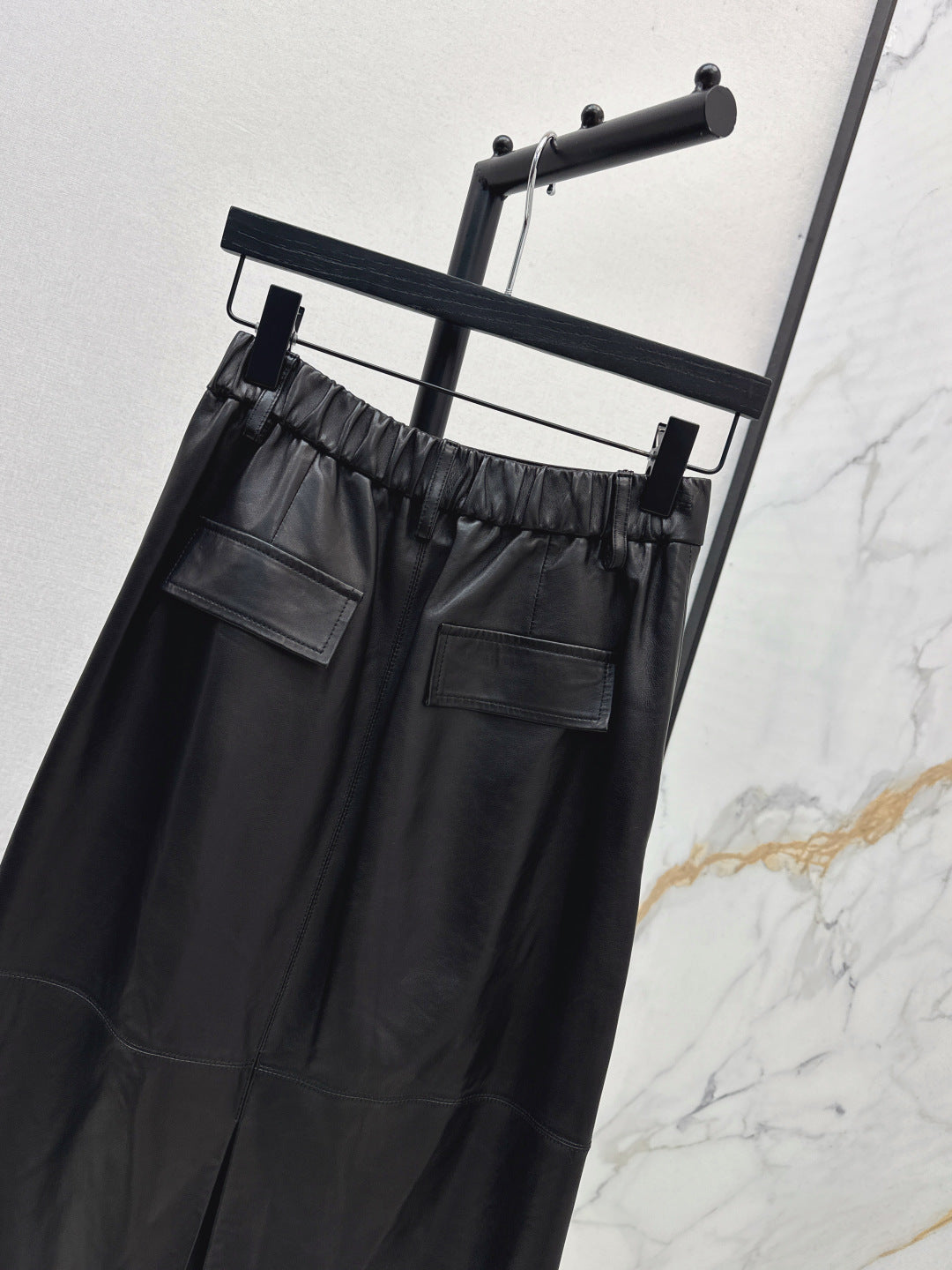 Brune 25fw leather