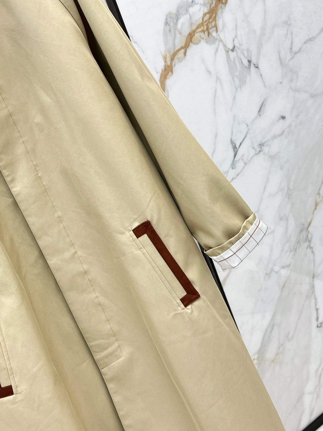 Brune 25fw trench coat