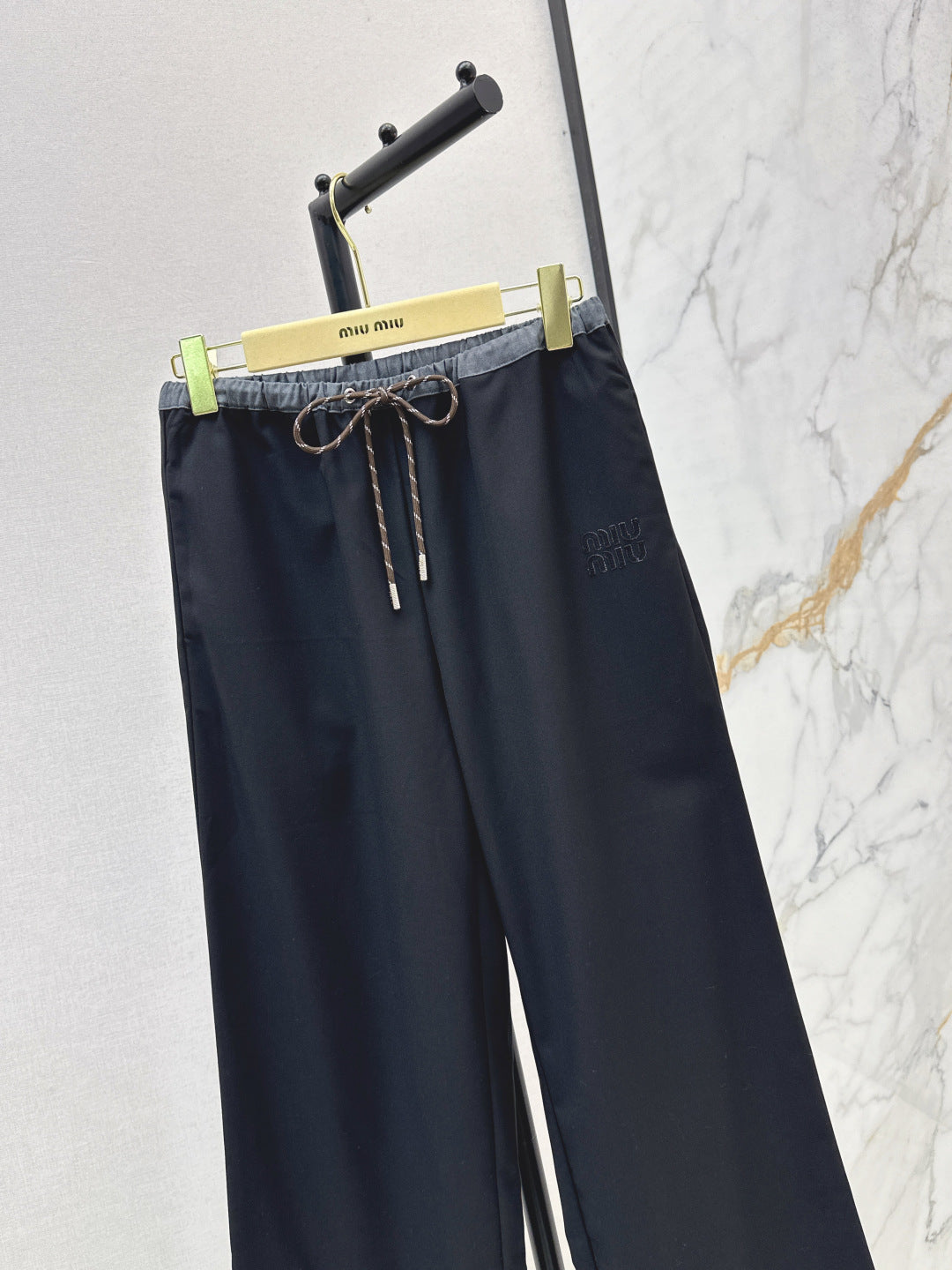 Miu 25fw drawstring pants