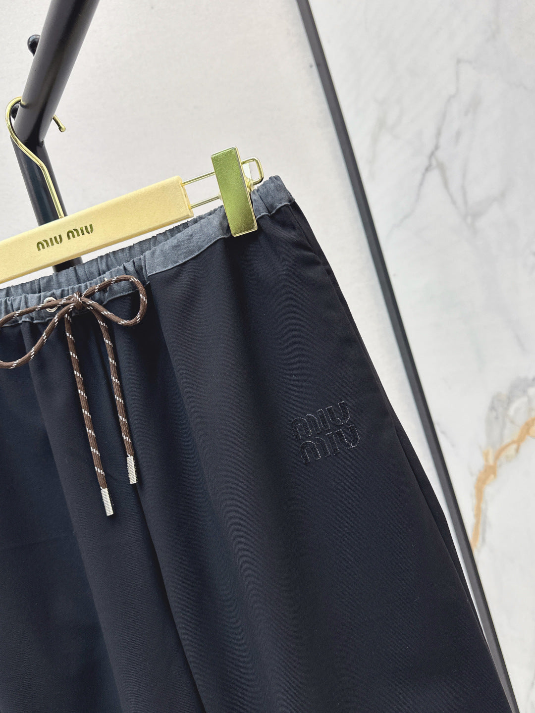 Miu 25fw drawstring pants
