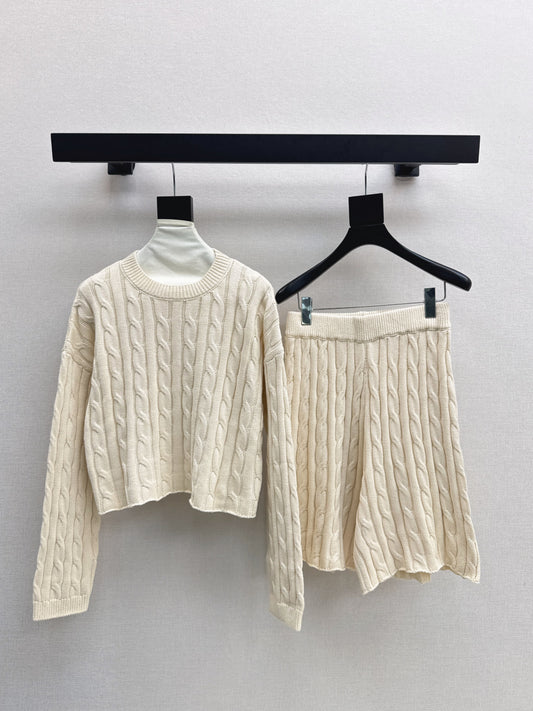 Max 25fw knitted suit