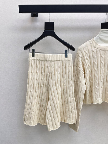 Max 25fw knitted suit