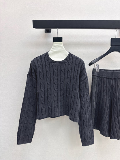 Max 25fw knitted suit