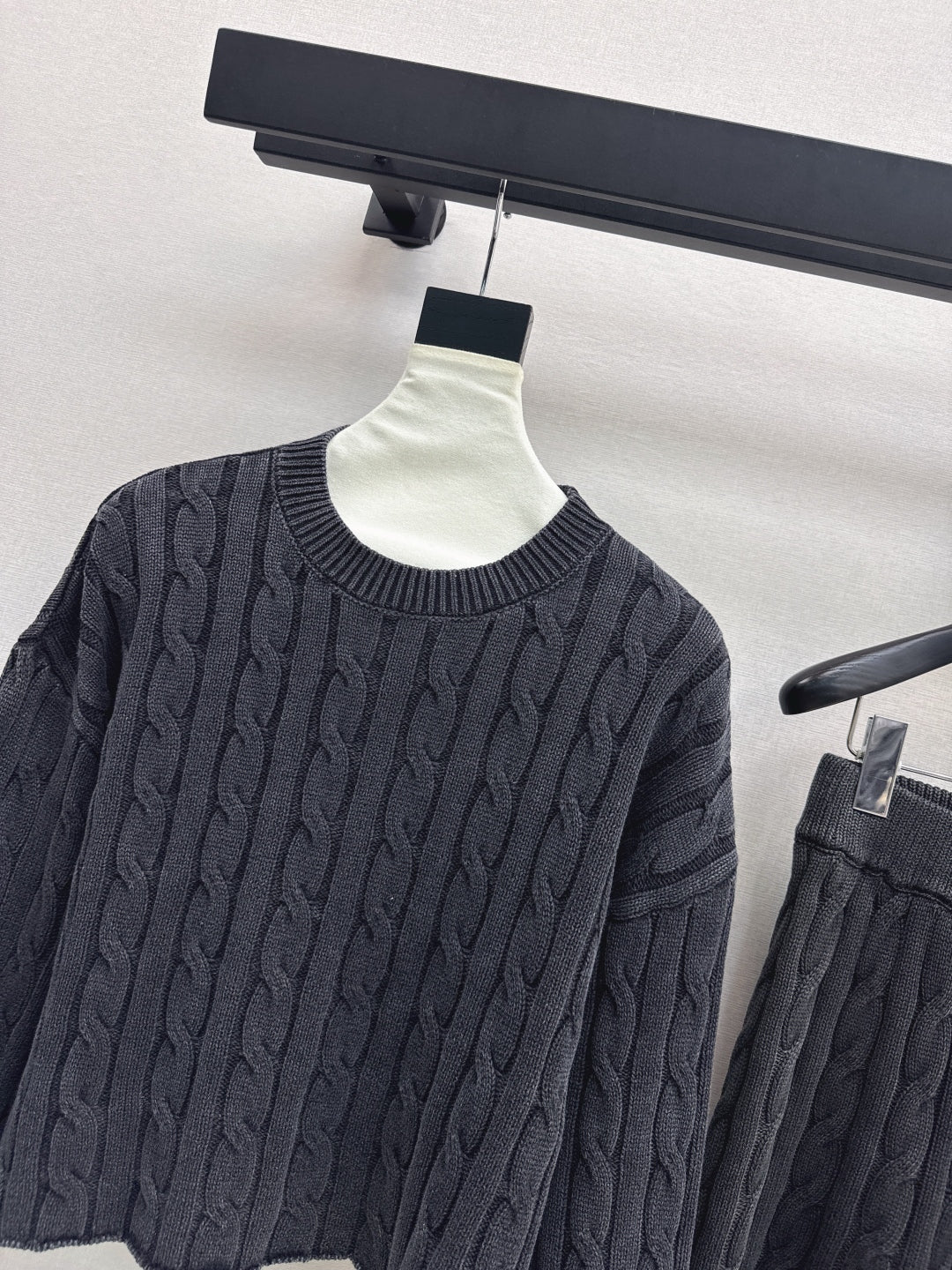 Max 25fw knitted suit