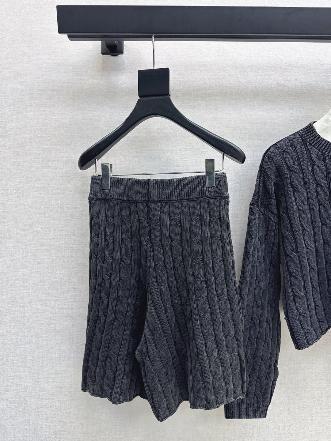 Max 25fw knitted suit