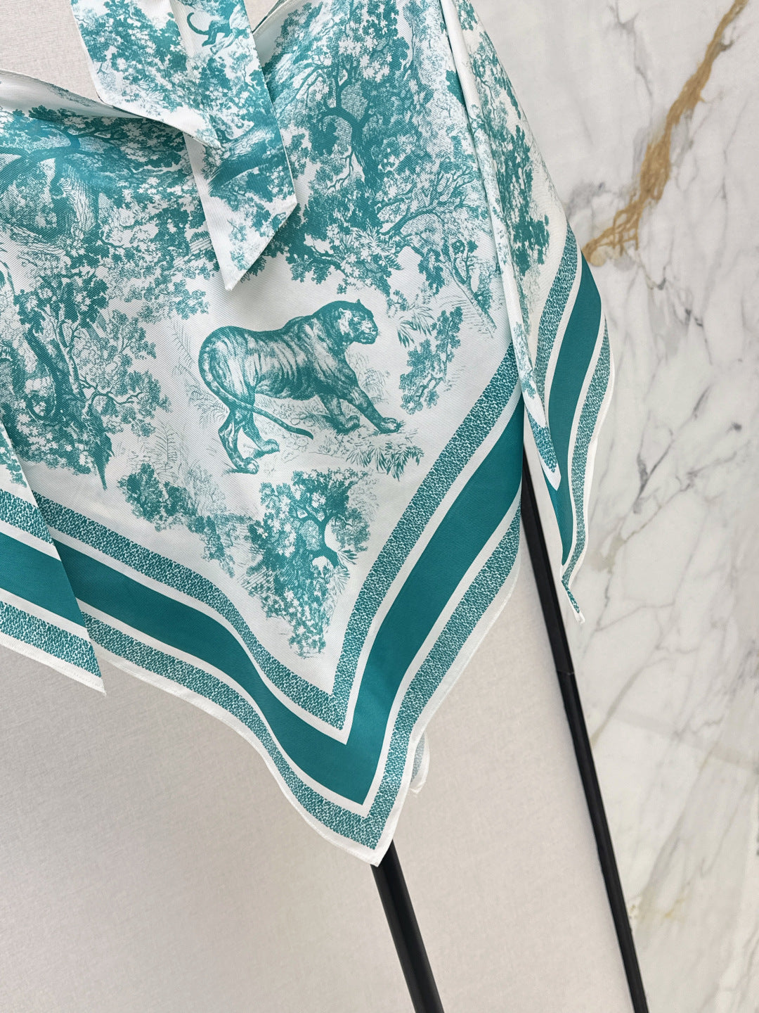 CD 25fw silk cape shirt