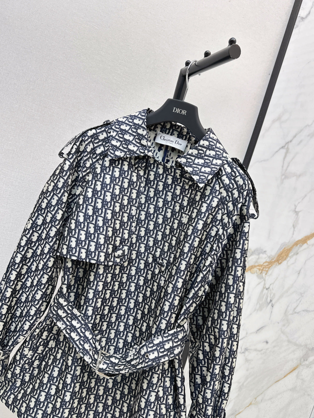 CD 25fw jacquard coat
