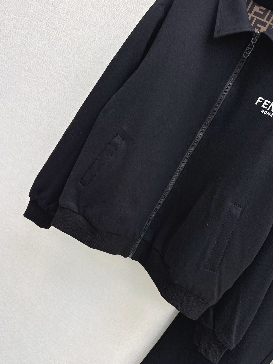 Fend 25fw reversible tracksuit