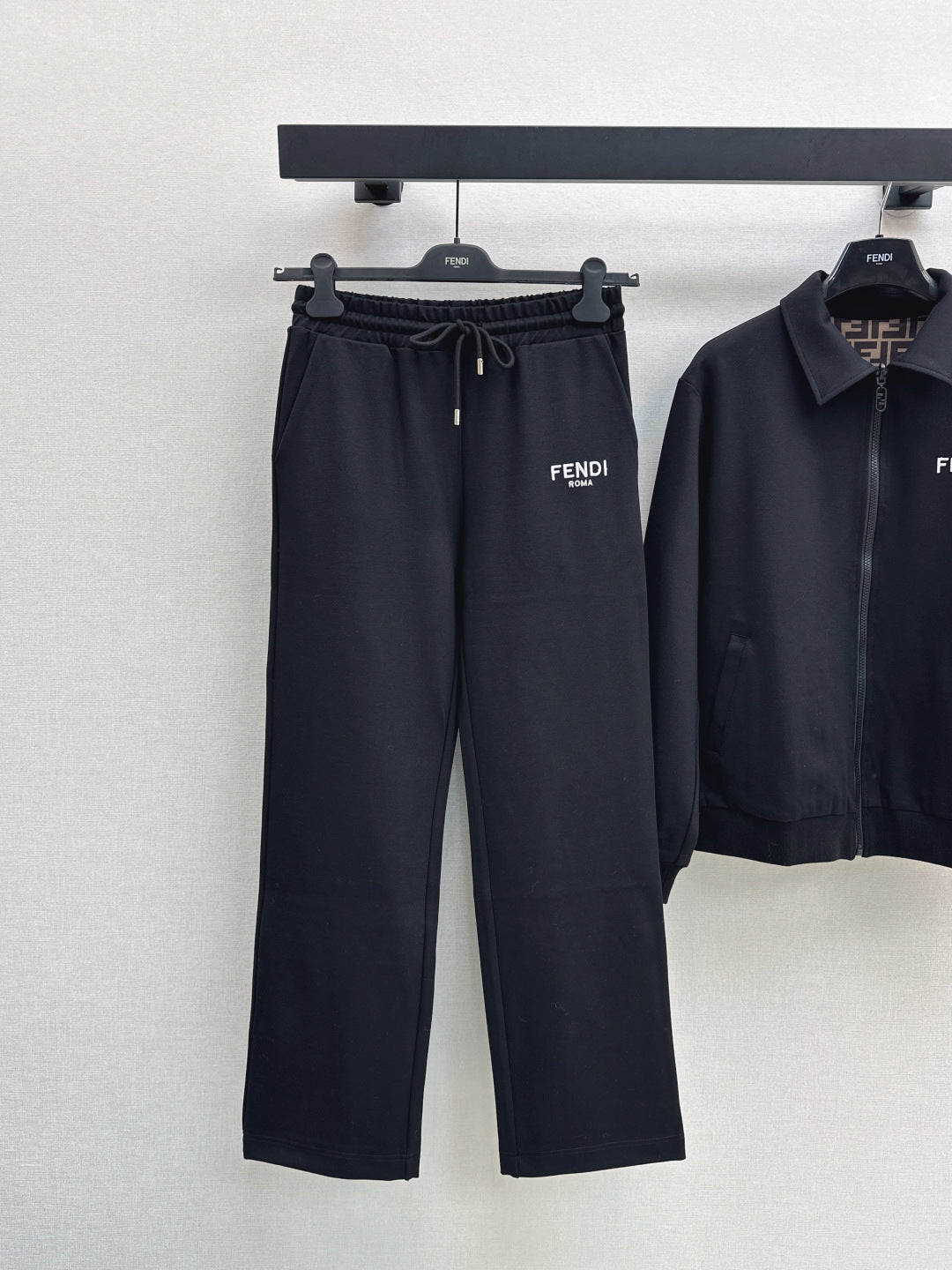 Fend 25fw reversible tracksuit