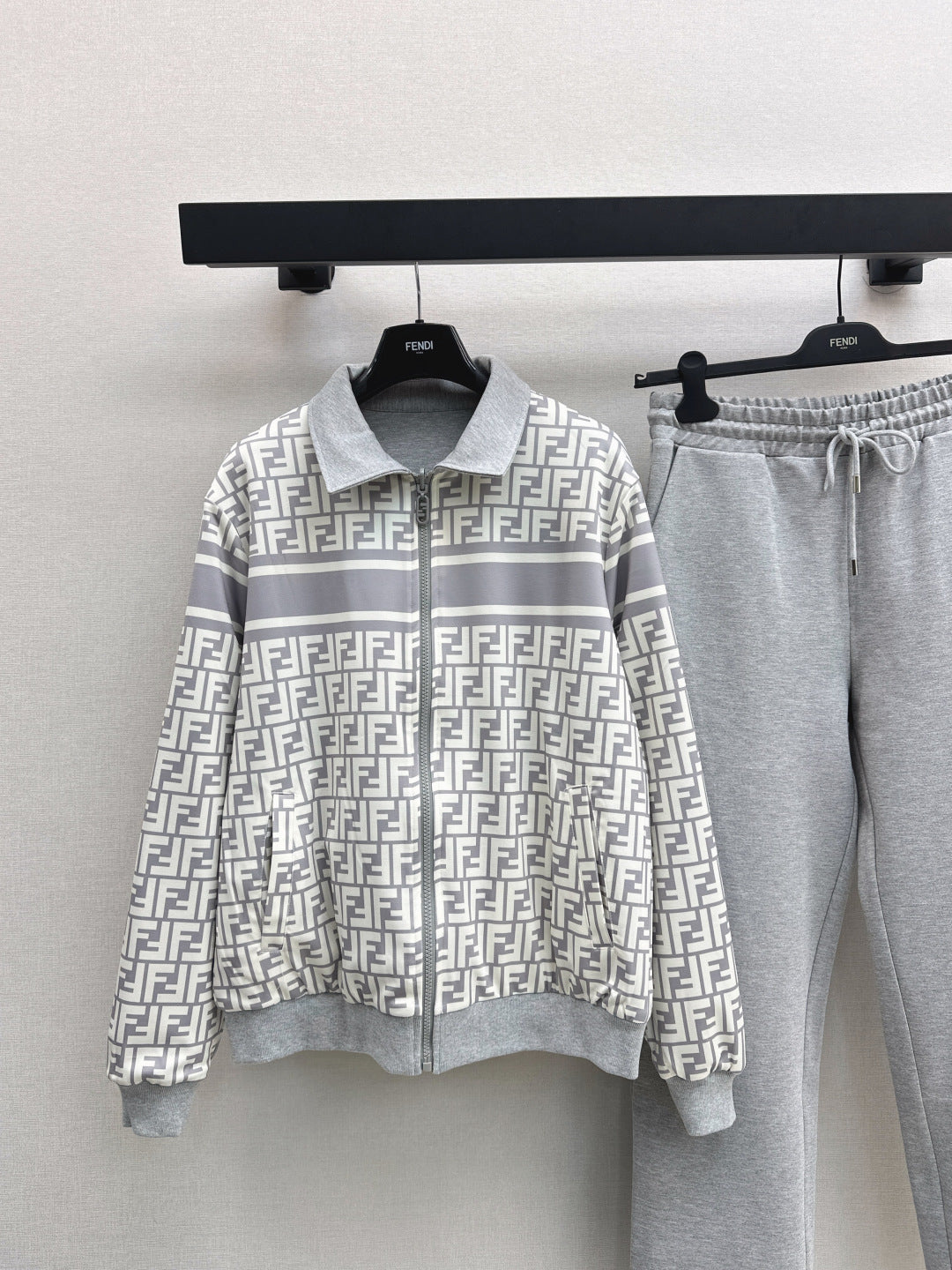 Fend 25fw reversible tracksuit