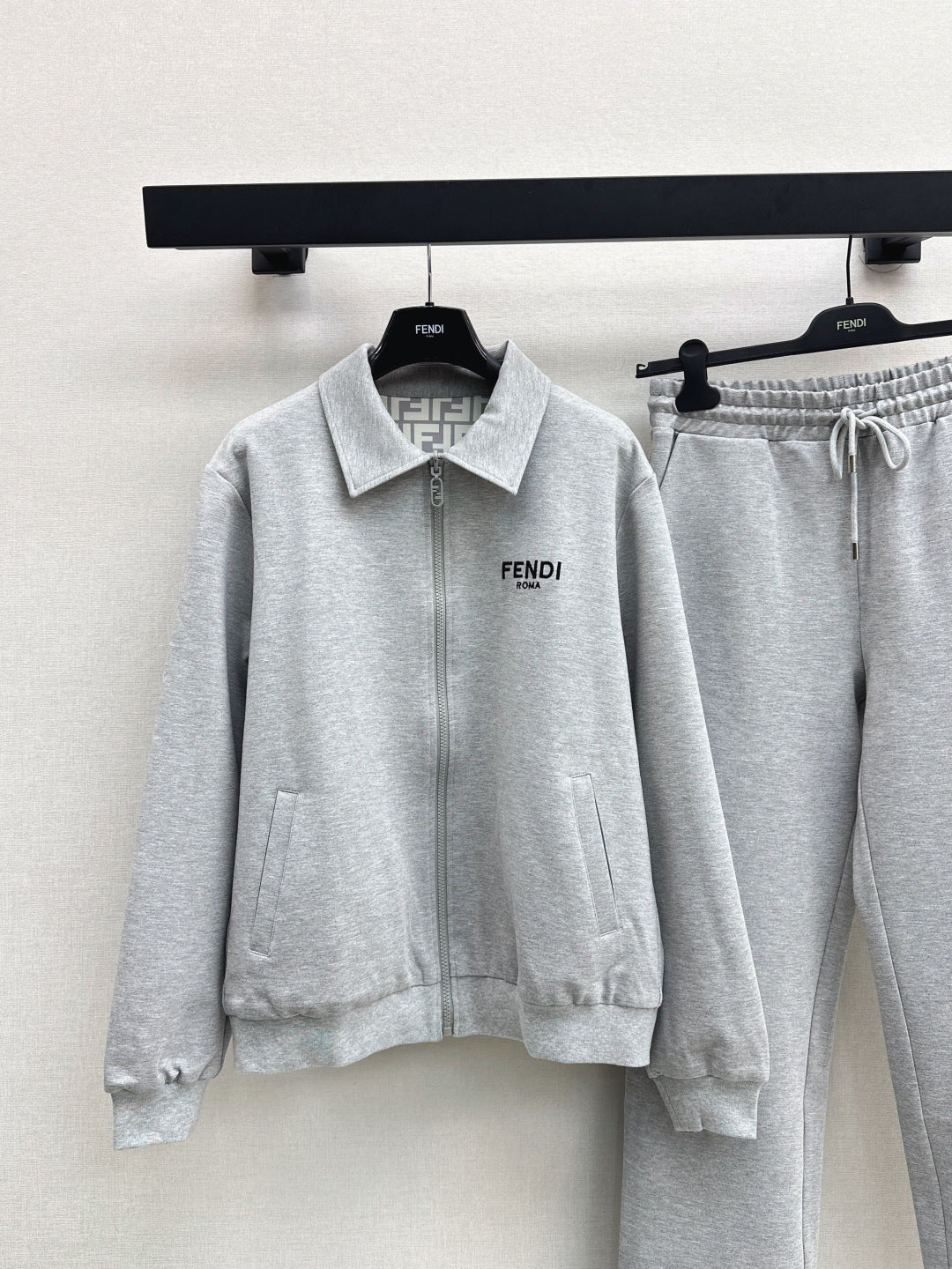 Fend 25fw reversible tracksuit