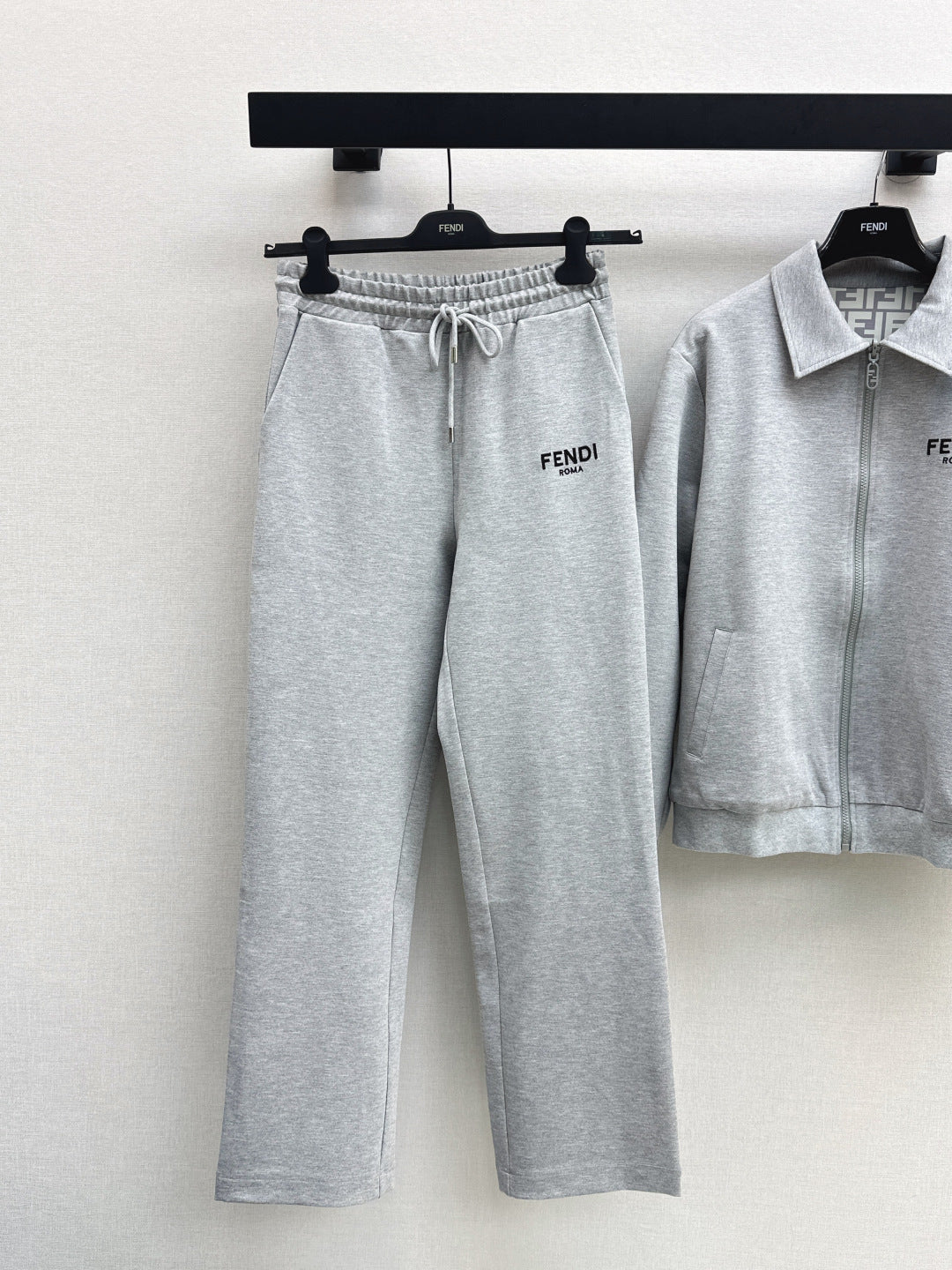 Fend 25fw reversible tracksuit