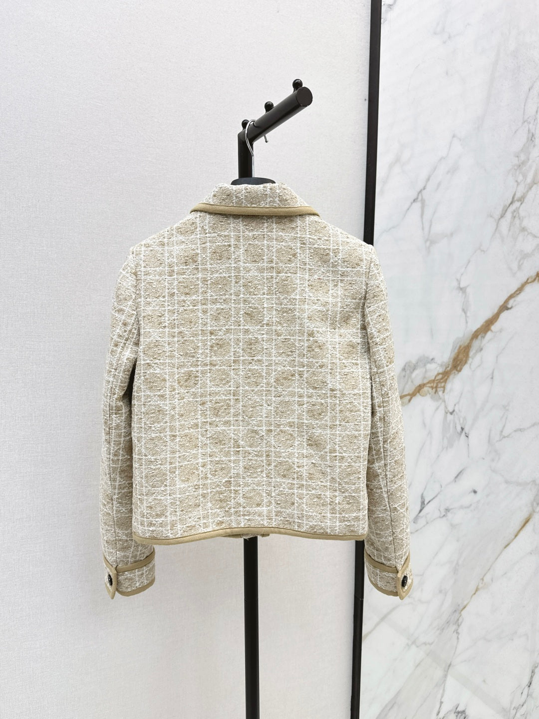 CD 25fw Miss D jacket