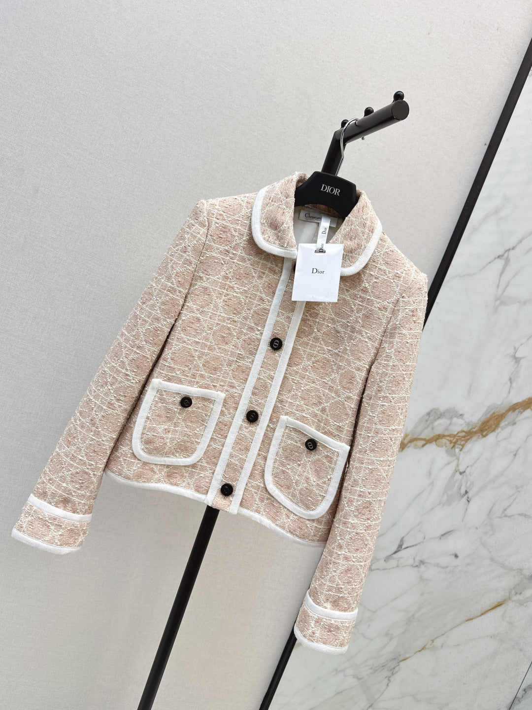 CD 25fw Miss D jacket