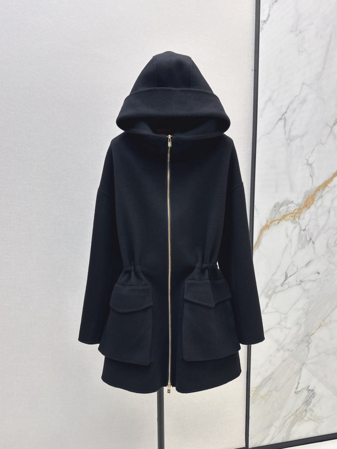 Loro 25fw drawstring coat