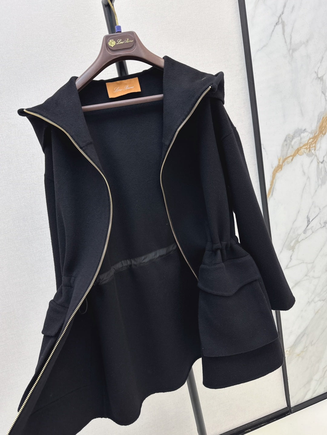 Loro 25fw drawstring coat