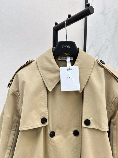 CD 25fw trench coat