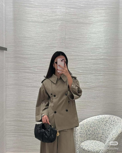 CD 25fw trench coat