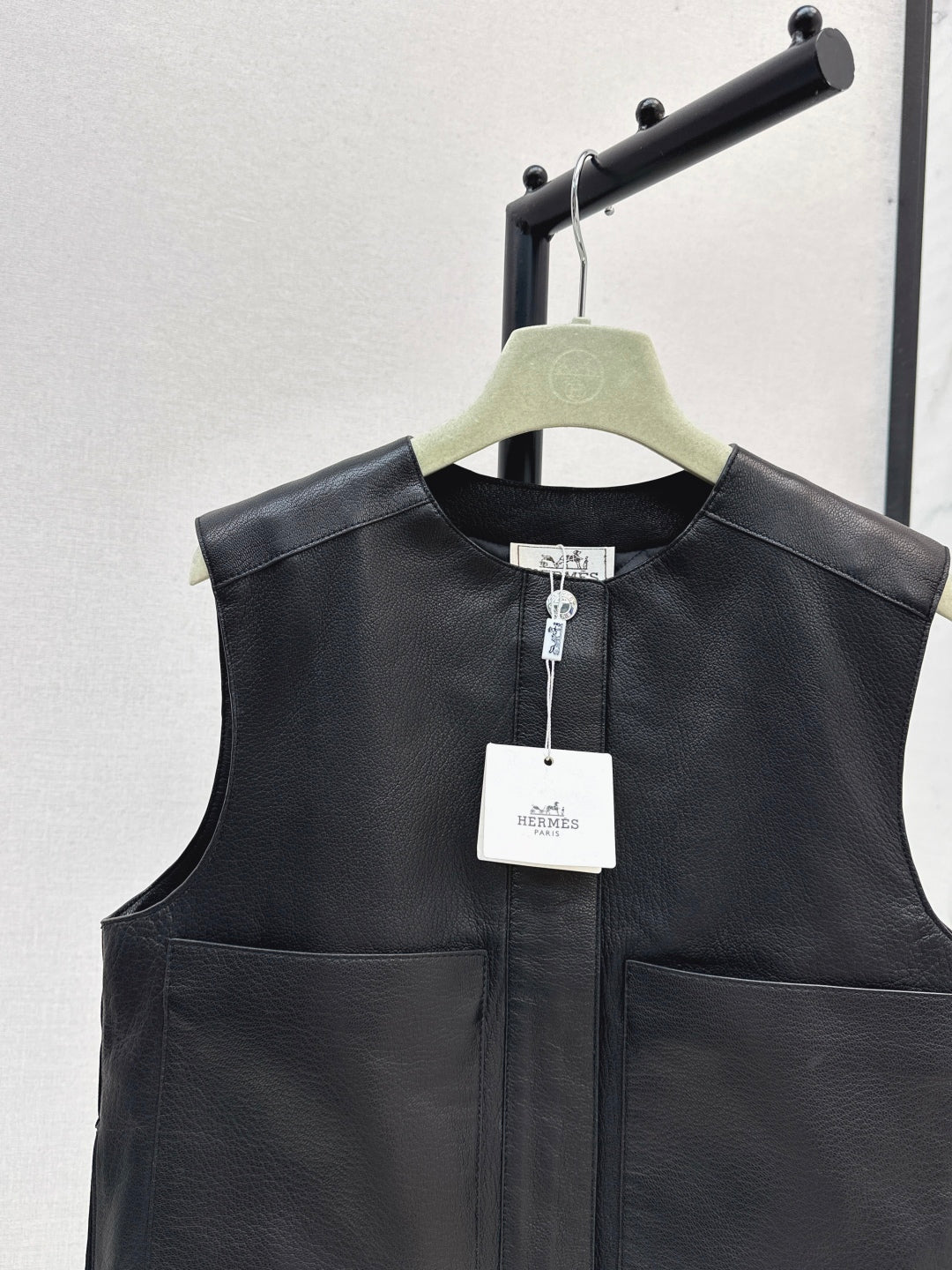 Herm 25fw leather vest
