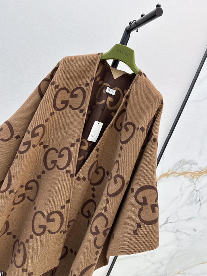 Guc 25fw jacquard cape