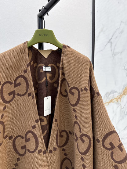 Guc 25fw jacquard cape
