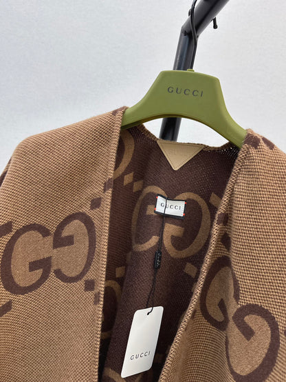 Guc 25fw jacquard cape