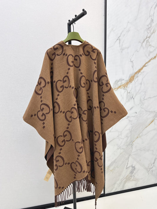 Guc 25fw jacquard cape