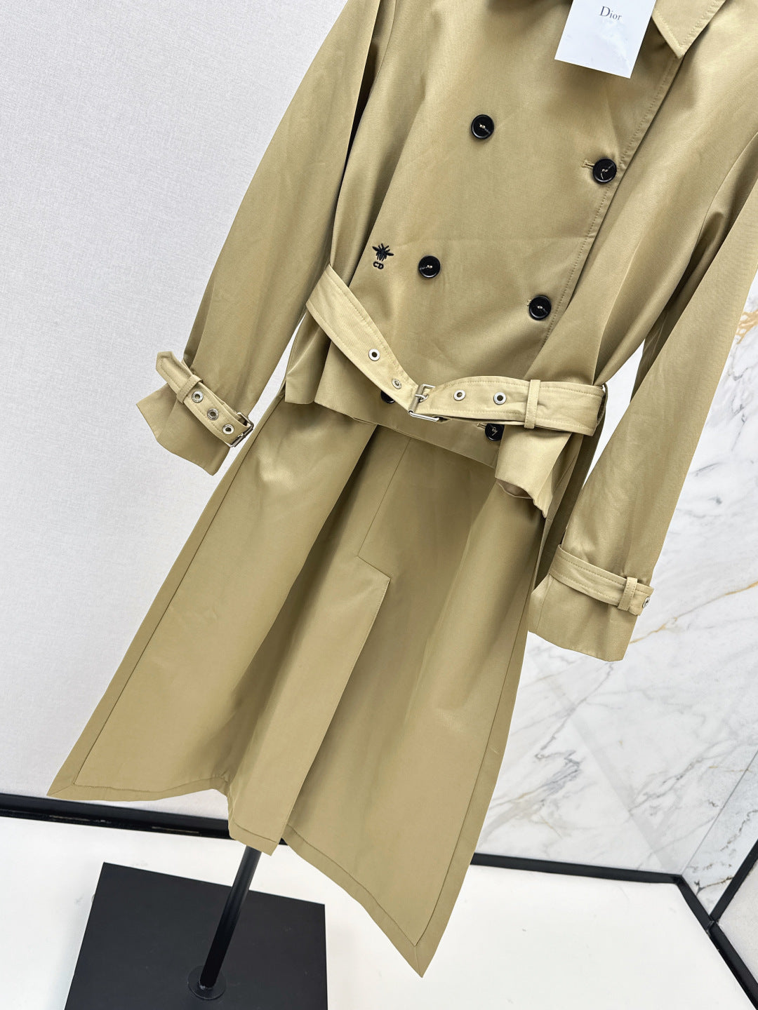 CD 25fw trench coat