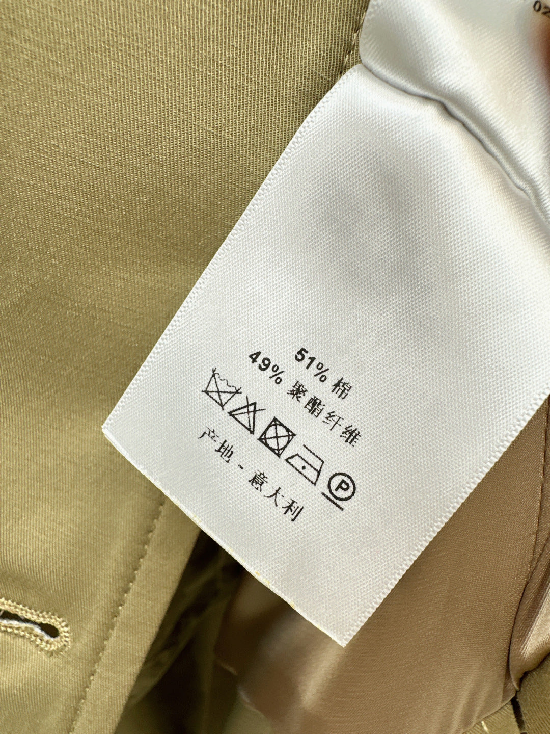 CD 25fw trench coat