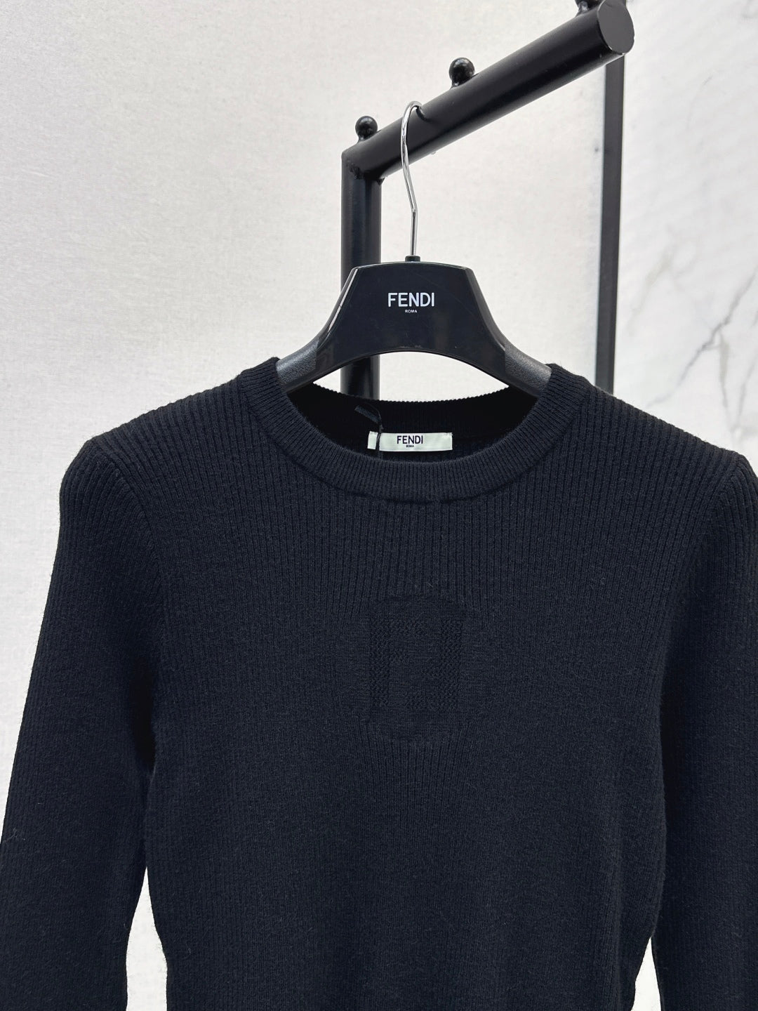 Fend 25fw knitted sweater